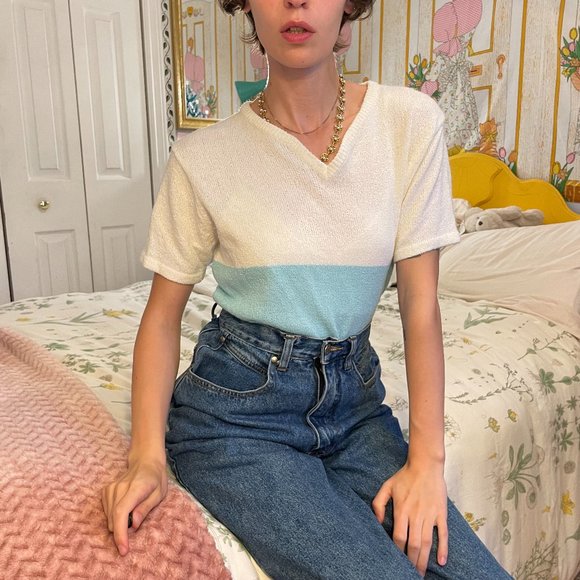70s Blue and white colourblocked knitted acrylic vneck sweater shirt - Picture 1 of 11